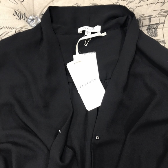 🎁 Pleione Faux Wrap Blouse - Picture 4 of 7